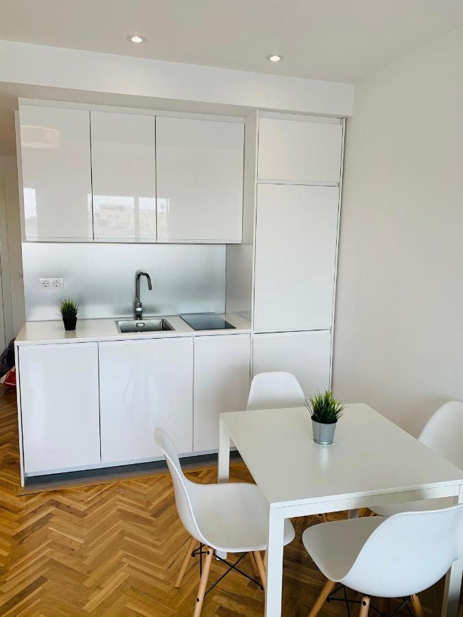 マドリードPisos Con Piscina Barrio Exclusivo-Wizinkcenter Alquiler Temporadaアパートメント エクステリア 写真