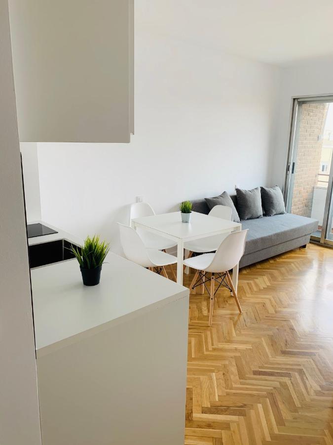 マドリードPisos Con Piscina Barrio Exclusivo-Wizinkcenter Alquiler Temporadaアパートメント エクステリア 写真