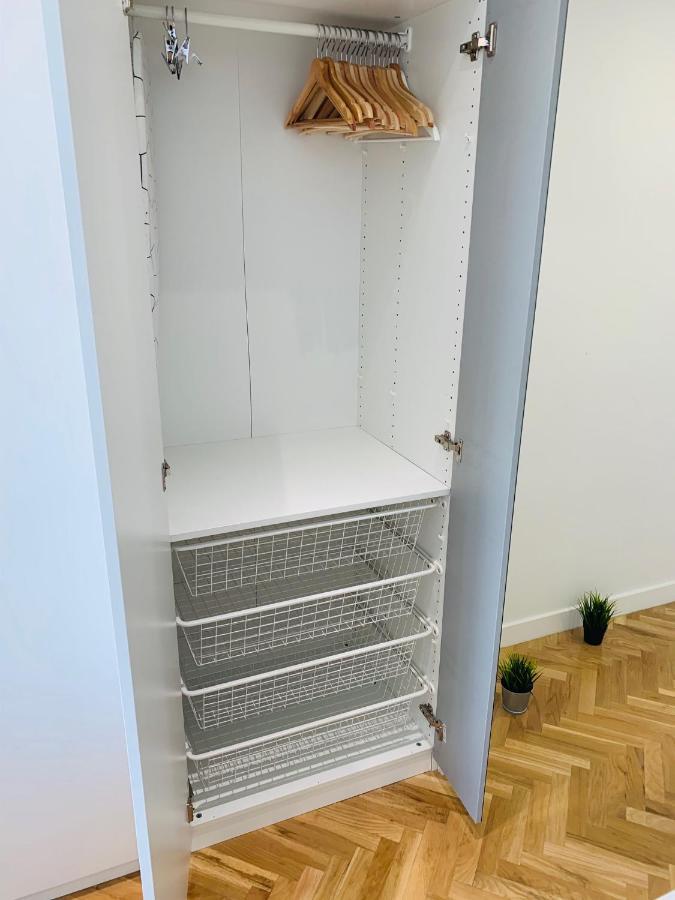 マドリードPisos Con Piscina Barrio Exclusivo-Wizinkcenter Alquiler Temporadaアパートメント エクステリア 写真