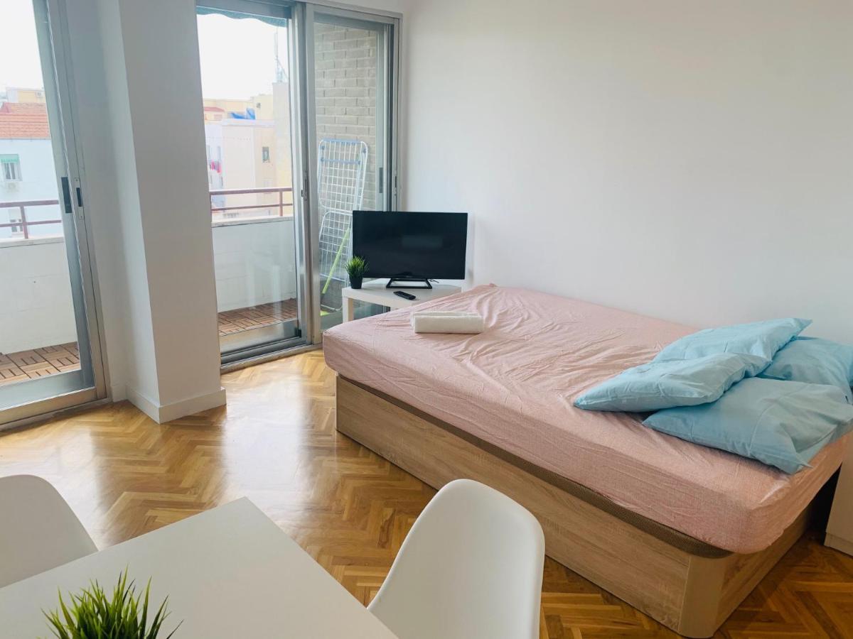 マドリードPisos Con Piscina Barrio Exclusivo-Wizinkcenter Alquiler Temporadaアパートメント エクステリア 写真