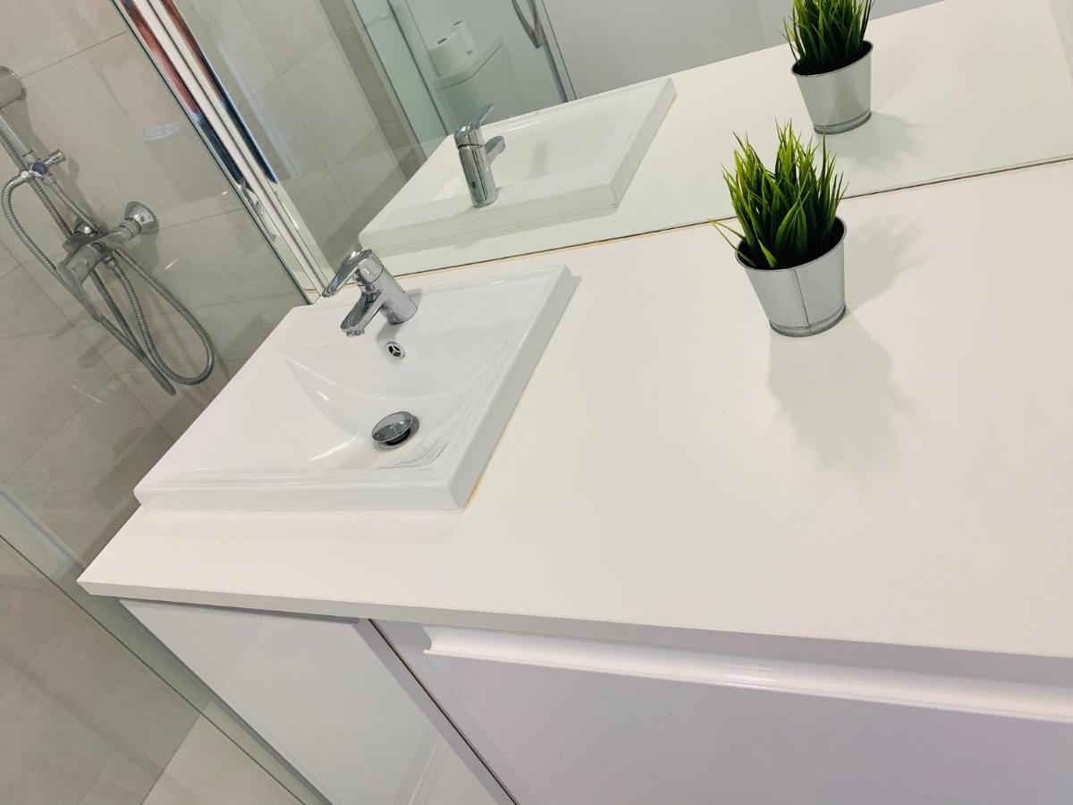 マドリードPisos Con Piscina Barrio Exclusivo-Wizinkcenter Alquiler Temporadaアパートメント エクステリア 写真