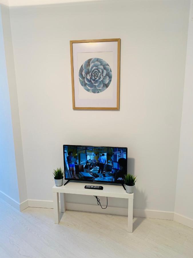 マドリードPisos Con Piscina Barrio Exclusivo-Wizinkcenter Alquiler Temporadaアパートメント エクステリア 写真