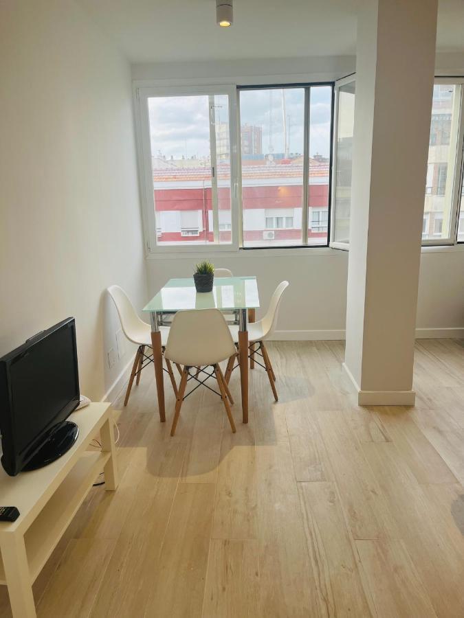 マドリードPisos Con Piscina Barrio Exclusivo-Wizinkcenter Alquiler Temporadaアパートメント エクステリア 写真