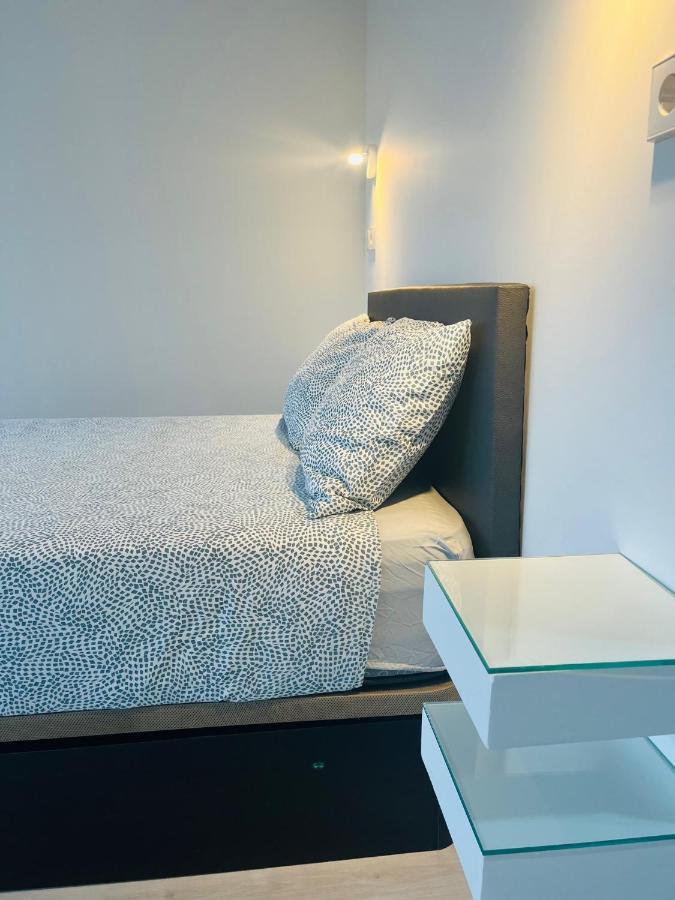 マドリードPisos Con Piscina Barrio Exclusivo-Wizinkcenter Alquiler Temporadaアパートメント エクステリア 写真