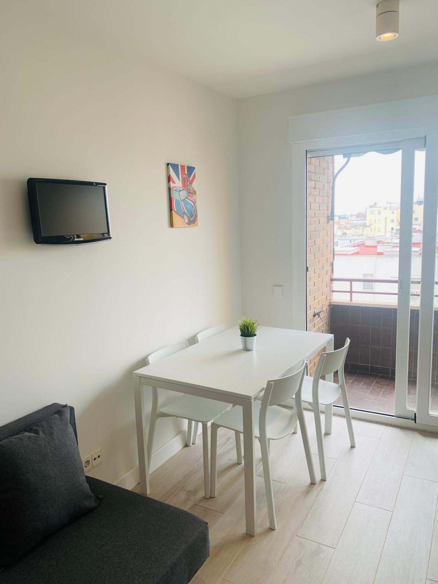 マドリードPisos Con Piscina Barrio Exclusivo-Wizinkcenter Alquiler Temporadaアパートメント エクステリア 写真