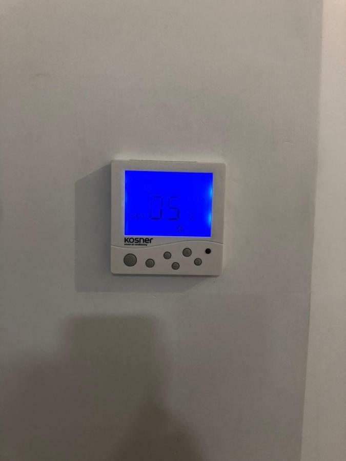 マドリードPisos Con Piscina Barrio Exclusivo-Wizinkcenter Alquiler Temporadaアパートメント エクステリア 写真