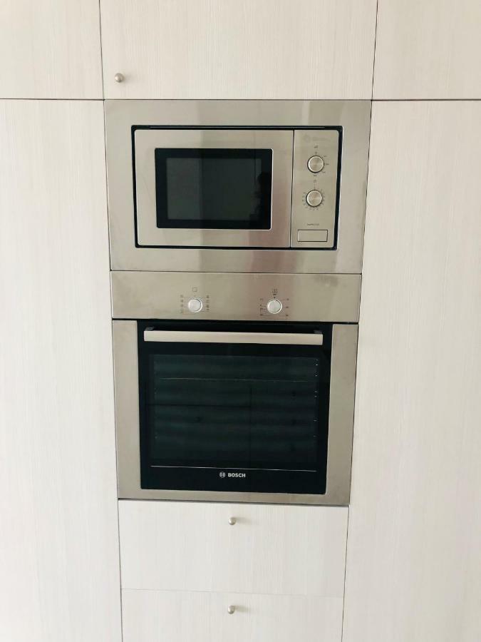マドリードPisos Con Piscina Barrio Exclusivo-Wizinkcenter Alquiler Temporadaアパートメント エクステリア 写真